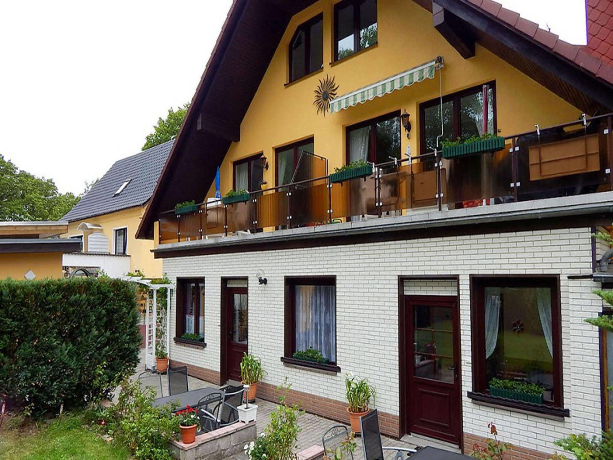 Ferienhus Baabe Fewo 01 Terrasse, Sauna- Und Schwimmbadnutzung Im Ahoi Sellin Extérieur photo