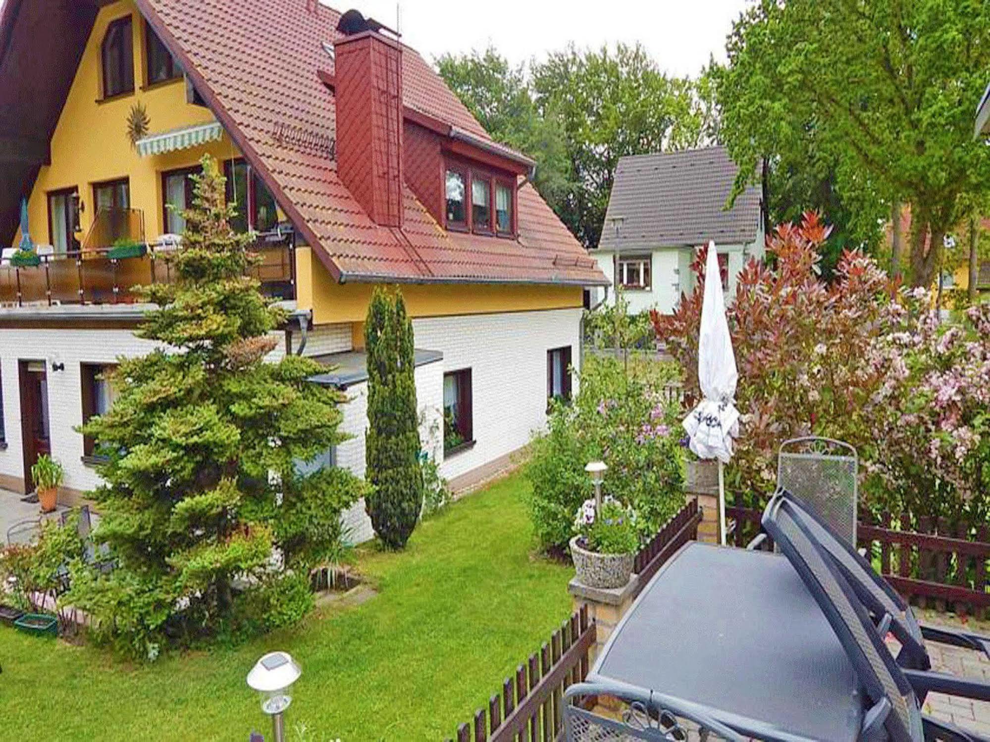 Appartement Ferienhus Baabe Fewo 01 Terrasse, Sauna- Und Schwimmbadnutzung Im Ahoi Sellin Extérieur photo