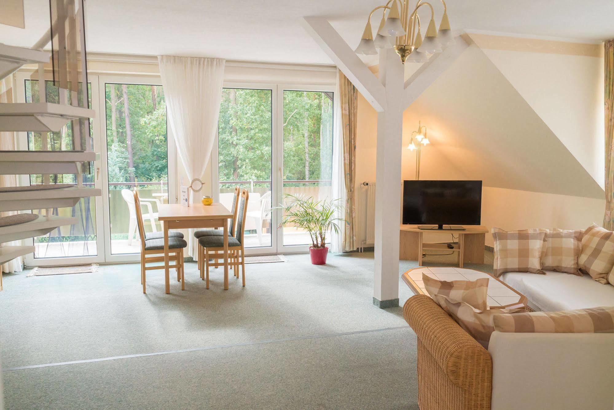 Ferienhus Baabe Fewo 01 Terrasse, Sauna- Und Schwimmbadnutzung Im Ahoi Sellin Extérieur photo