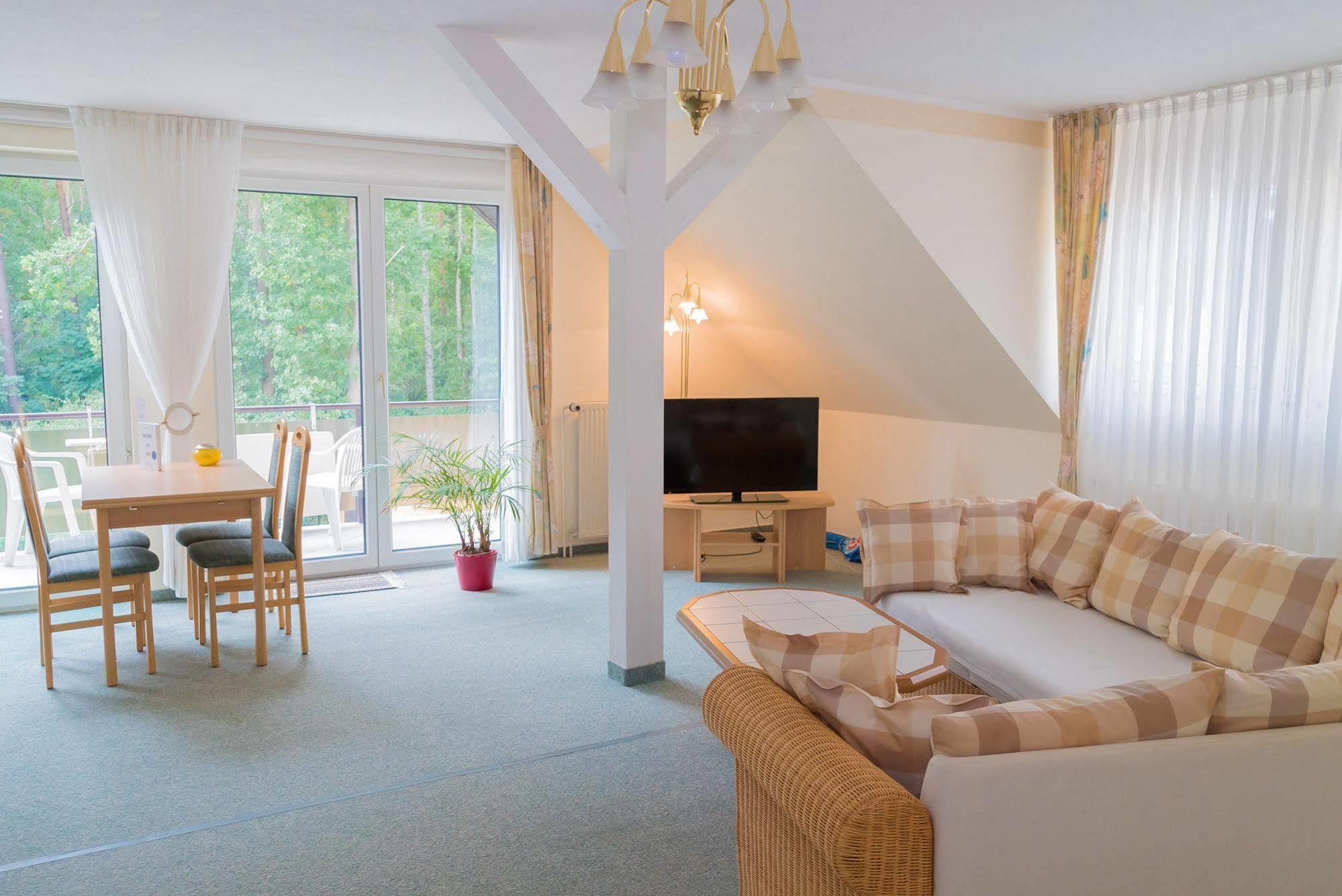 Ferienhus Baabe Fewo 01 Terrasse, Sauna- Und Schwimmbadnutzung Im Ahoi Sellin Extérieur photo